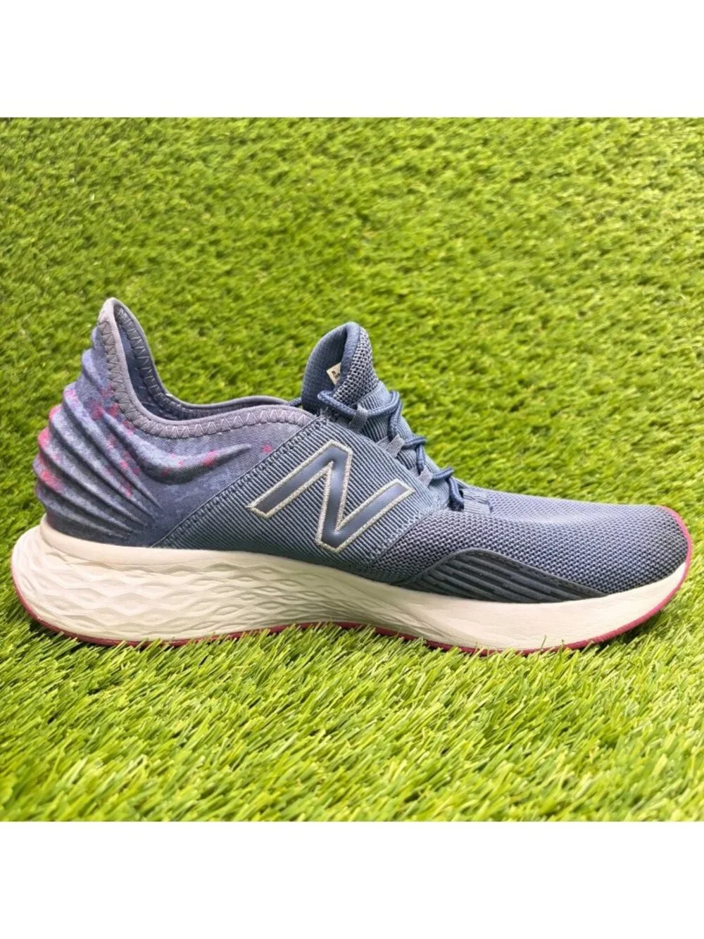 New Balance Fresh Foam Roav V1 Womens Size 10 Purple Pink Running Shoes Sneakers